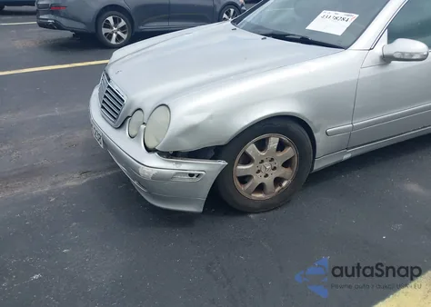 2002 Mercedes-Benz Clk 320 из США, поврежденный, VIN WDBLJ65G62T119531